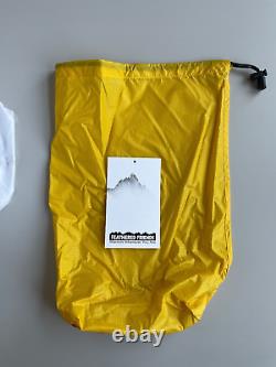 NEW Feathered Friends Flicker UL 20 Quilt Sleeping Bag Titanium Gray Long