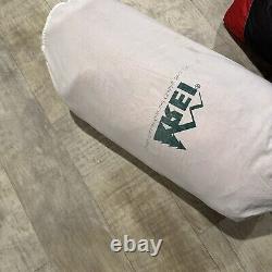 REI E1 Elements+10F 700 Goose Down Sleeping Bag Red