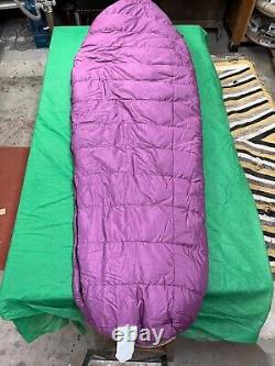 Sierra Design 550 Down fill 20 degree Medium Length Sleeping Bag