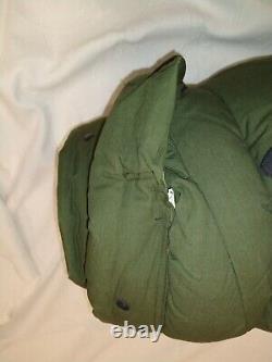 US Air Force Extreme Cold Weather Sleeping Bag Genuine US Military Used 1 Time