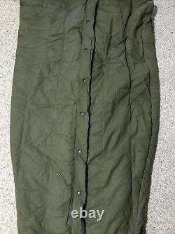U. S. Air Force Extreme Cold Weather Sleeping Bag US Military VG With Bag