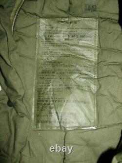 U. S. Army ECW Extreme Cold Weather Sleeping Bag, Genuine US Military, excellent