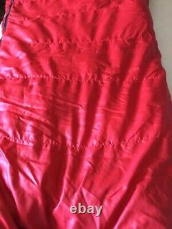 Vintage THE NORTH FACE LIGHTWEIGHT DOWN SLEEPING BAG, LARGE, RED, OUTSIDE BAG