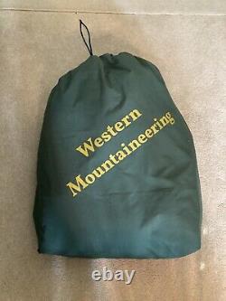 Western Mountaineering Alpinlite Sleeping Bag 20F Down 6ft Left Zipper