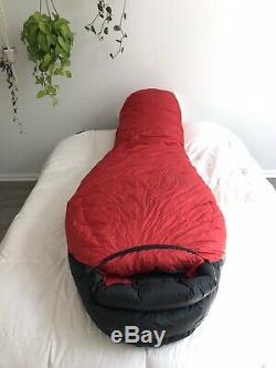 Western Mountaineering Bison -40F 6 LZ Down Sleeping Bag Excellent Condition