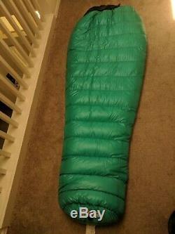 Western Mountaineering Versalite Sleeping Bag 10 Degree 6' Long